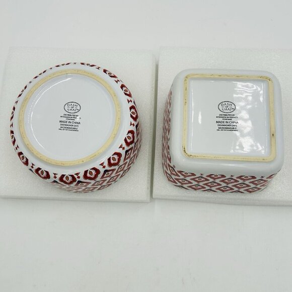 Set Of 2 Dash of That Lidded Stoneware Bowls Square Round Storage - Picture 9 of 12